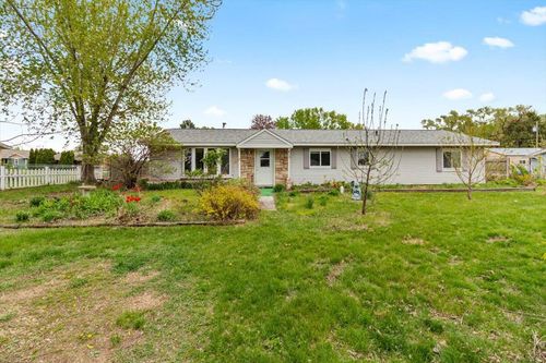 W7876 County Road Z, Onalaska, WI, 54650-9754 | Card Image