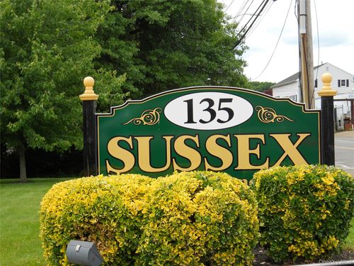 apt-111-135 W Nyack Rd, Nanuet, NY, 10954-2945 | Card Image