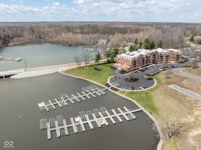 Enjoy living on the quiet edge of Morse Reservoir | Image 36