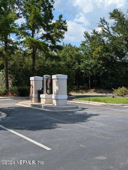 1305-11251 Campfield Dr, JACKSONVILLE, FL, 32256-3912 | Card Image