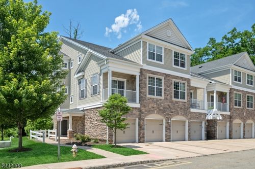 101 Birch Ct, Cedar Knolls, NJ, 07927-2045 | Card Image