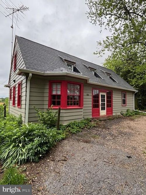 3601 W Market St, YORK, PA, 17404-5812 | Card Image