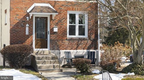 200 Willowbrook Ave, FOLSOM, PA, 19033-2506 | Card Image