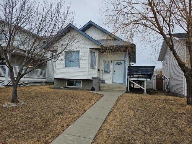 12425 97 A St, House detached with 3 bedrooms, 2 bathrooms and 4 parking in Grande Prairie AB | Image 1