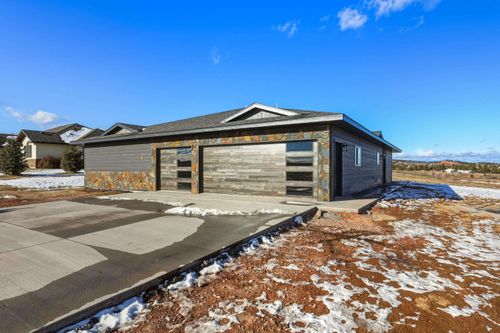 225 Meadowlark Dr, Hot Springs, SD, 57747-5203 | Card Image