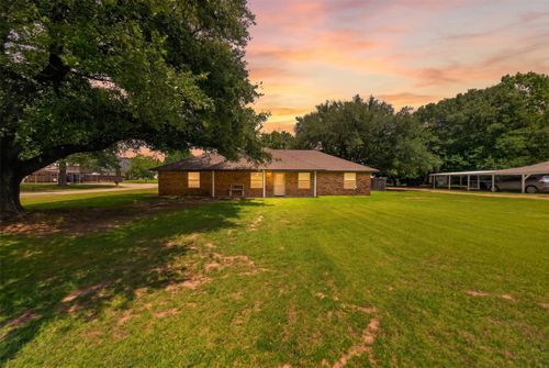709 S Oak St, Van, TX, 75790-3541 | Card Image