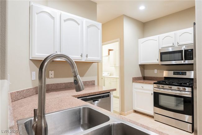4322 - 2050 W Warm Springs Rd, Condo with 2 bedrooms, 2 bathrooms and null parking in Henderson NV | Image 11