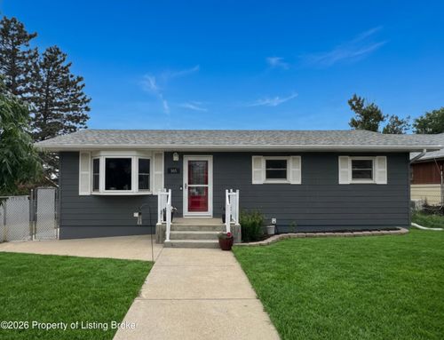 505 Main Street N, Hettinger, ND, 58639 | Card Image