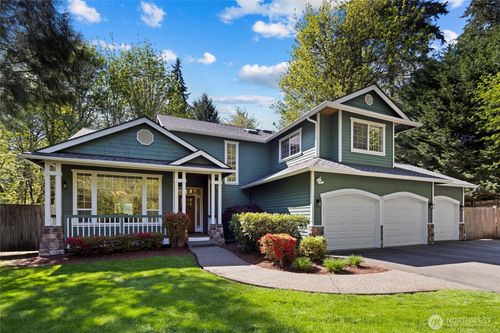 6211 247th Ave Ne, Redmond, WA, 98053-8667 | Card Image