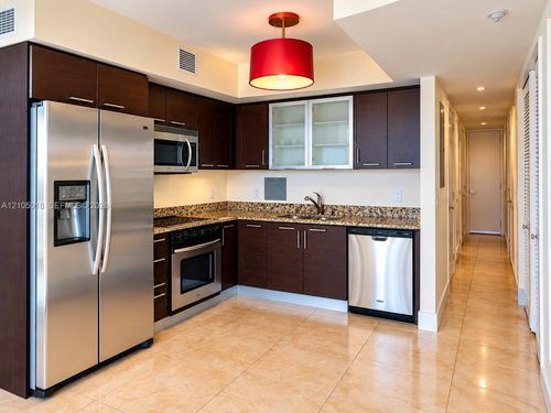 1510-41 Se 5th St, Miami, FL, 33131-2547 | Card Image