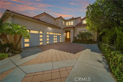 3828 Sky View Ln, La Crescenta, CA, 91214-1000 | Card Image