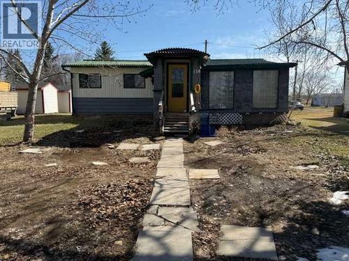 136 2 Avenue, Rumsey, AB, T0J2Y0 | Card Image