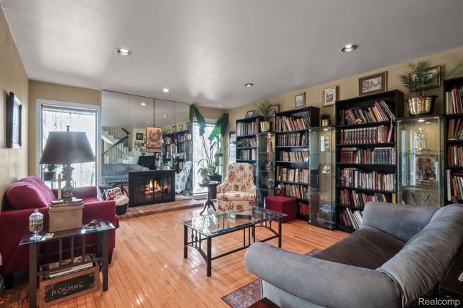 1339 Knollcrest Cir, Condo with 3 bedrooms, 3 bathrooms and null parking in Bloomfield Hills MI | Image 14