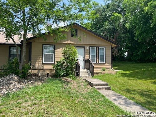 apt-104-202 Ash Dr, Converse, TX, 78109-1363 | Card Image