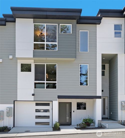 u2-222 124th St Sw, Everett, WA, 98204-5829 | Card Image