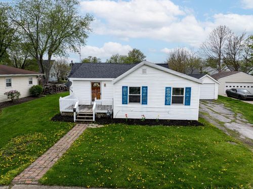 214 Linden St, Port Clinton, OH, 43452-1322 | Card Image