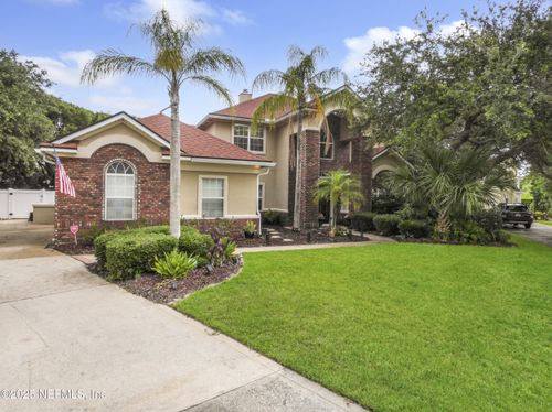 304 1st St, St Augustine, FL, 32084-7300 | Card Image