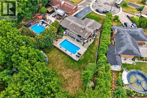 90 Mountain Ave N, Stoney Creek, ON, L8G3P7 | Card Image