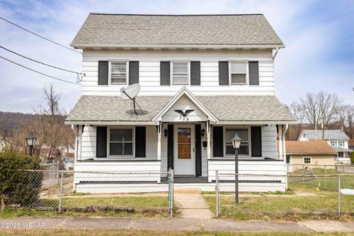719 Wyoming St, Williamsport, PA, 17701-3552 | Card Image
