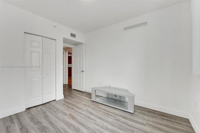 UNIT-2105W - 1745 E Hallandale Beach Blvd, Condo with 2 bedrooms, 2 bathrooms and null parking in Hallandale Beach FL | Image 26