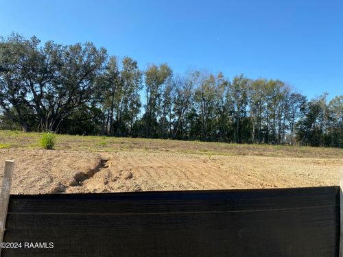 113 Long Oak Ln, Youngsville, LA, 70592-5592 | Card Image