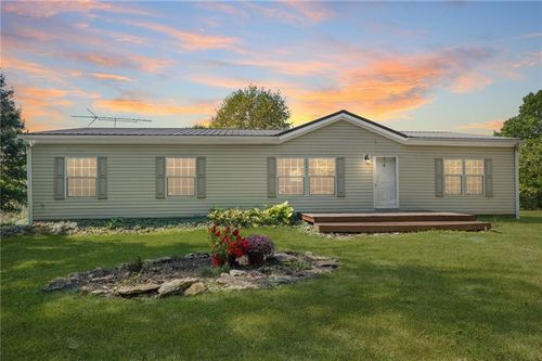 3381 Ne Gospel Ln, Hamilton, MO, 64644-8257 | Card Image