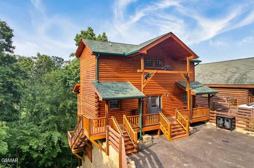 634 Stockton Dr, Sevierville, TN, 37876-2544 | Card Image