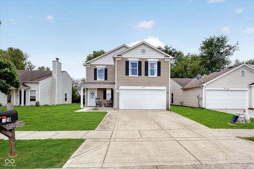 925 Balto Dr, Shelbyville, IN, 46176-2478 | Card Image