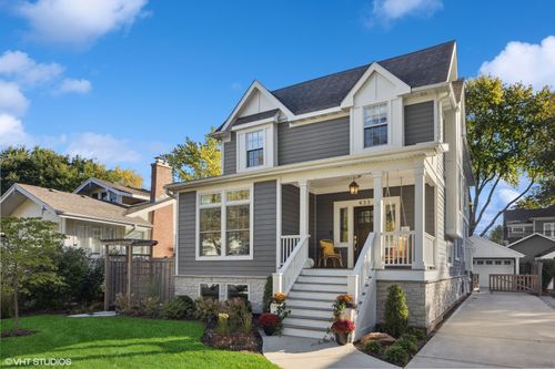 433 S Kensington Ave, La Grange, IL, 60525-2702 | Card Image