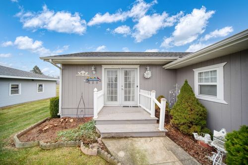 14581 Glenbeigh Ln, Cement City, MI, 49233-9820 | Card Image