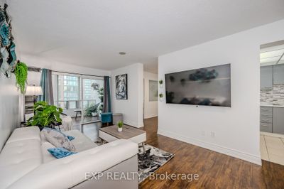 806 - 115 Hillcrest Ave, Condo with 2 bedrooms, 1 bathrooms and 1 parking in Mississauga ON | Image 1