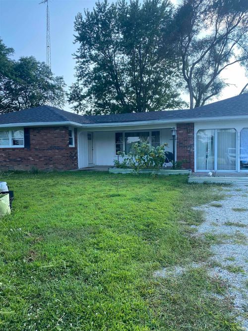 11348 S Us Highway 35, Galveston, IN, 46932-8817 | Card Image