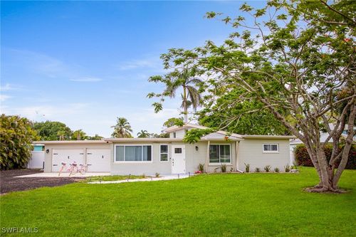 10037 Kentucky St, Bonita Springs, FL, 34135-4653 | Card Image
