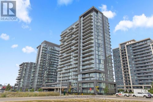 202-20 Gatineau Dr, Vaughan, ON, L4J0L3 | Card Image