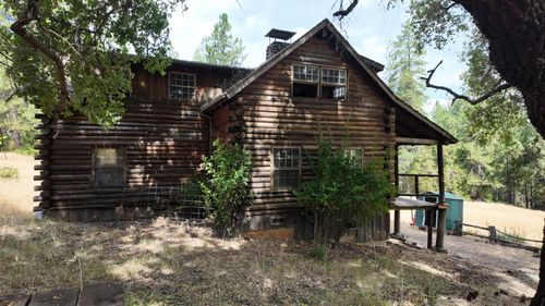 8600 Lodestone Rd, Somerset, CA, 95684 | Card Image