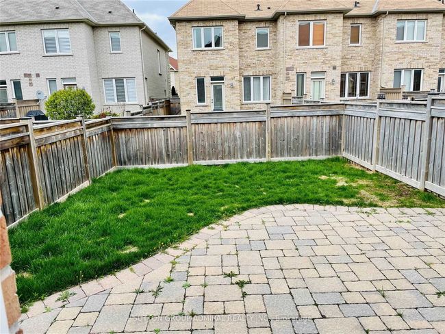 95 Southdown Ave, House attached with 3 bedrooms, 3 bathrooms and 3 parking in Vaughan ON | Image 11