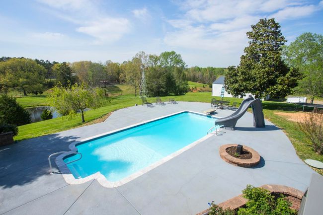 1043 Shelton Rd, House other with 4 bedrooms, 4 bathrooms and 2 parking in Charlotte TN | Image 51
