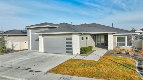 4148 E Copper Point Dr, Meridian, ID, 83642-5331 | Card Image