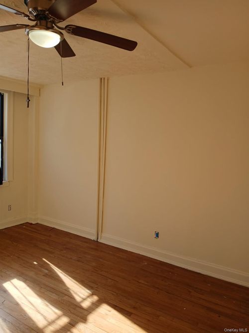 1h-2440 Amsterdam Ave, New York, NY, 10033-3323 | Card Image