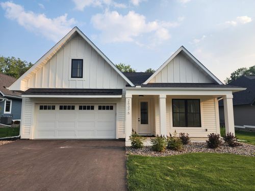 25375 Park Ln, Shorewood, MN, 55331-3398 | Card Image
