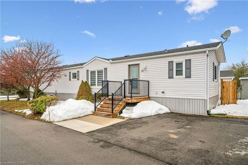 15 Elm St, Guelph, ON, N0B2J0 | Card Image