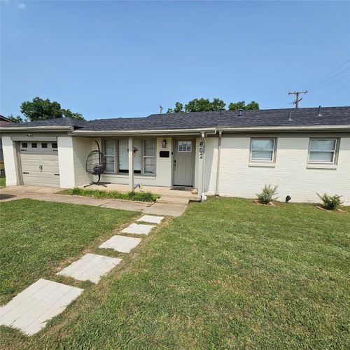 802 Brown Trl, Bedford, TX, 76022-7323 | Card Image