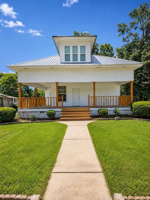 213 S Smith Ave, El Dorado, AR, 71730-6255 | Card Image