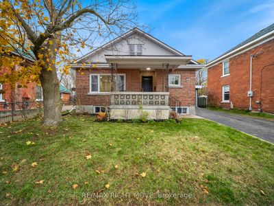 206 Mary St, House other with 5 bedrooms, 3 bathrooms and 3 parking in Orillia ON | Image 2