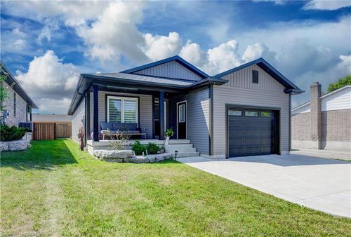 780 Waterloo St, Mount Forest, ON, N0G2L3 | Card Image