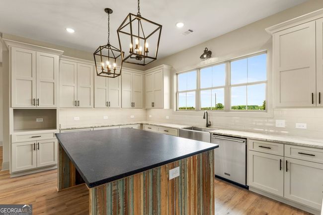 272 Community House Rd, House other with 4 bedrooms, 4 bathrooms and 3 parking in Barnesville GA | Image 8