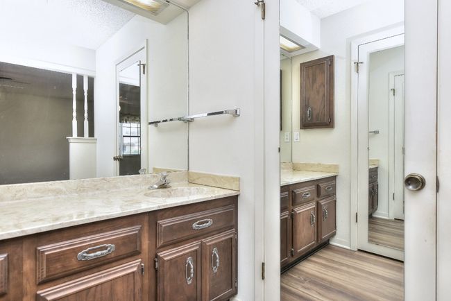 Primary Full-Bath | Image 25