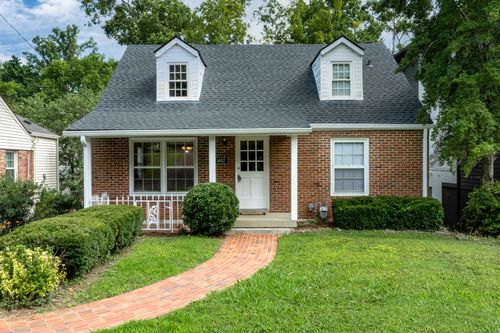 1402 Grandview Dr, Nashville, TN, 37215-3030 | Card Image
