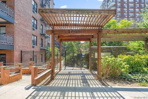 1-87-10 51, New York, NY, 11373 | Card Image