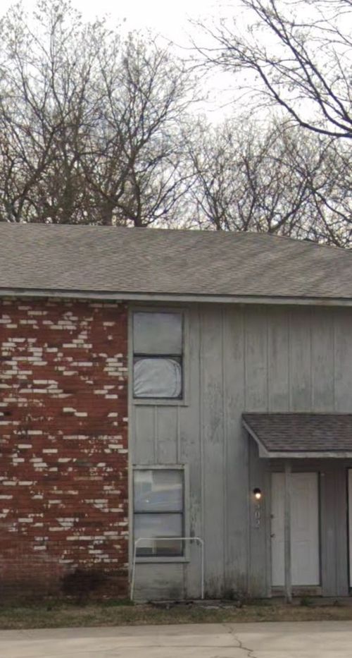 502 N Betty Jo Dr, Fayetteville, AR, 72701-1502 | Card Image